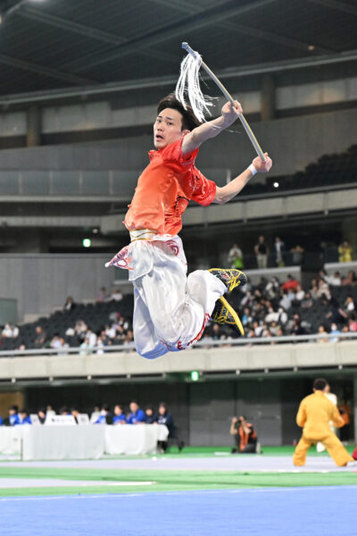 高龍大選手による自選難度槍術の演武