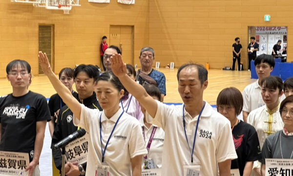 佐賀県代表伊藤香織選手、松谷浩史選手が選手宣誓