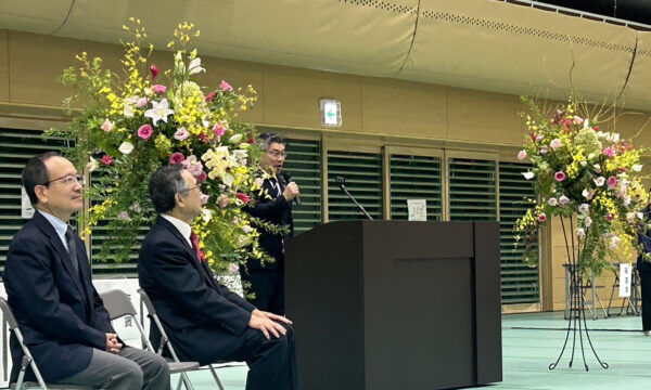 藤井一博鳥取県連盟会長による開会宣言